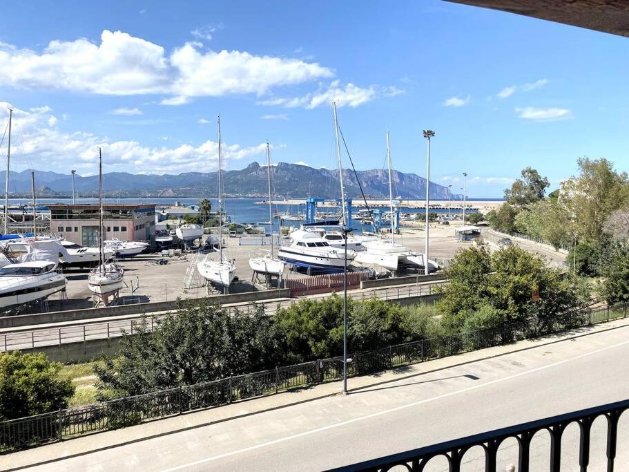 Appartamento Con Terrazza Vista Mare. Àrbatax Exterior photo