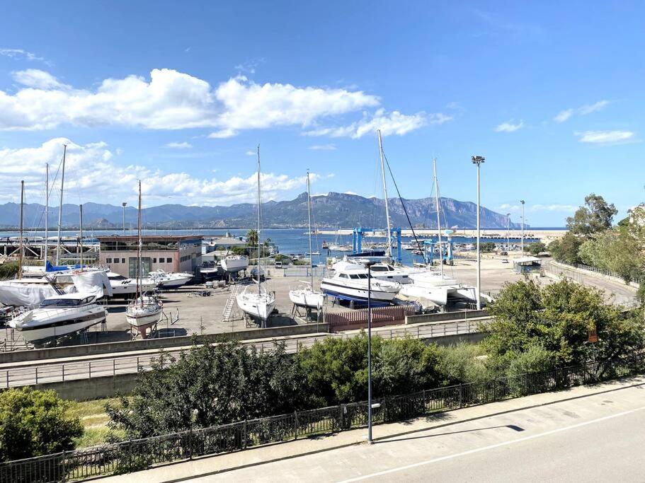 Appartamento Con Terrazza Vista Mare. Àrbatax Exterior photo